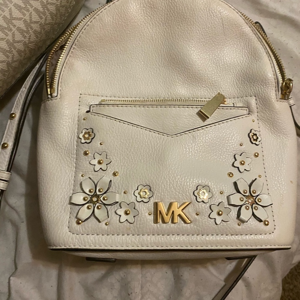 Bundle! (Michael Kors shoulder bag and backpack) - Picture 9 of 9